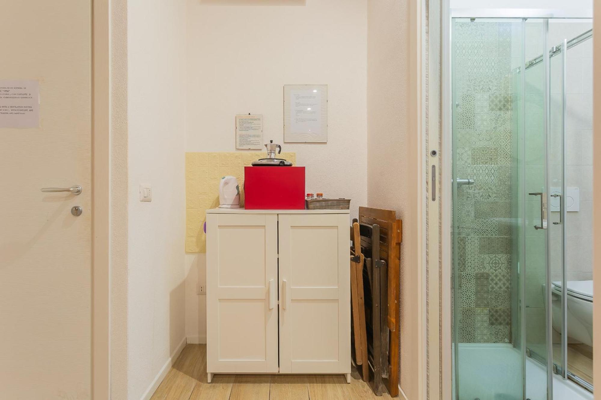 Red Rooms By Wonderful Italy Бари Екстериор снимка